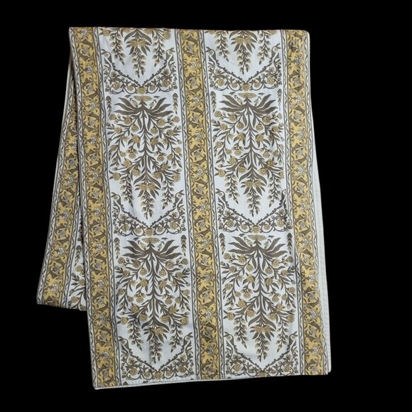 Pottery Barn Cotton/Linen Table Runner Cream-Colored India Style Floral 18"x108" - Picture 1 of 4